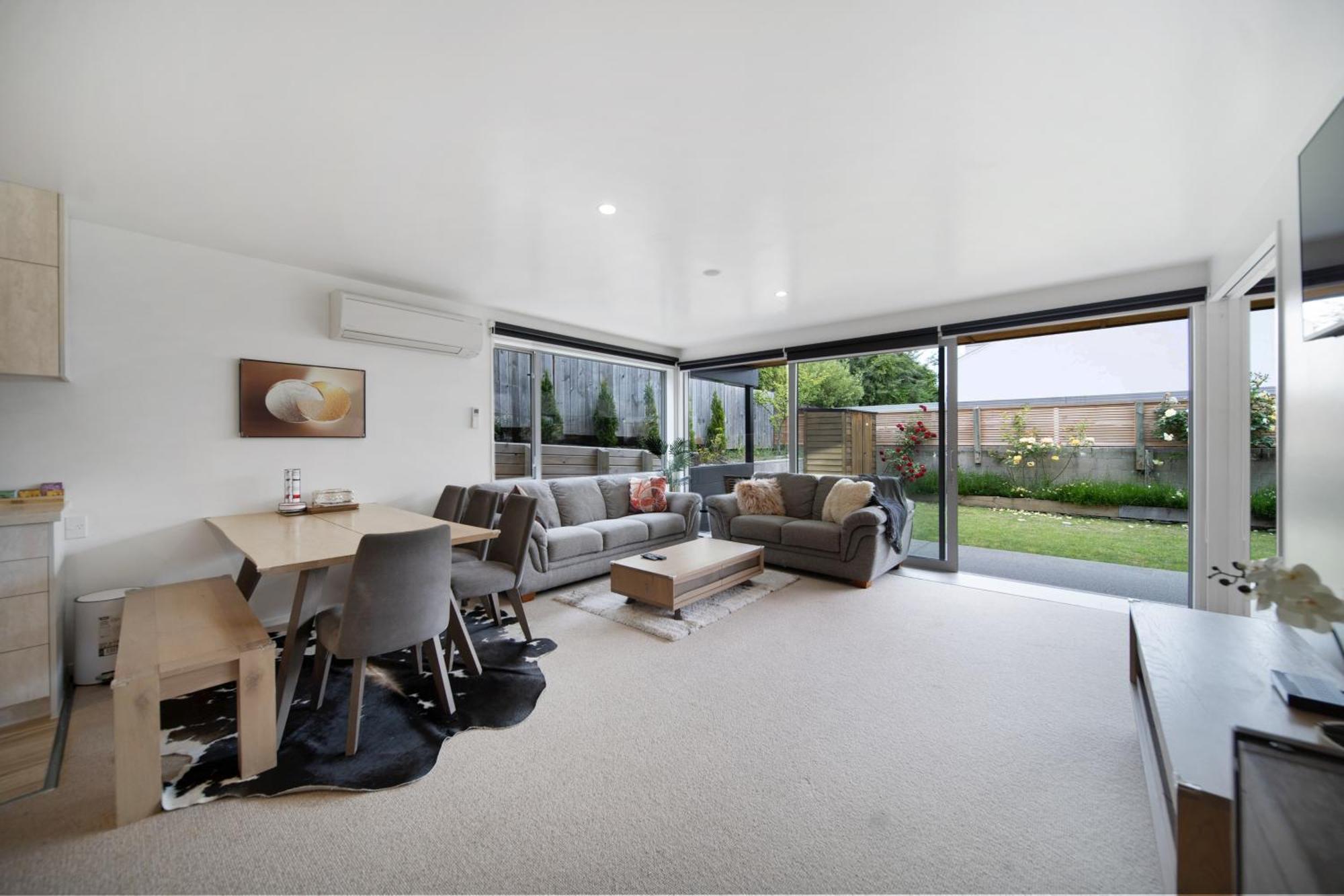 Blackrock Apartments Квинстаун Экстерьер фото