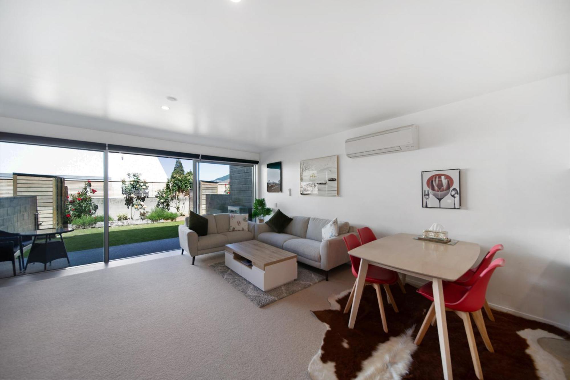 Blackrock Apartments Квинстаун Экстерьер фото